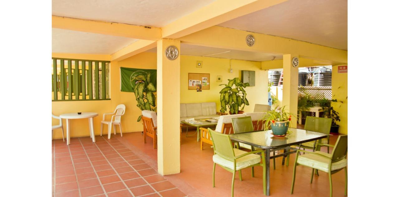 Meridian Inn Κράιστ Τσερτς Εξωτερικό φωτογραφία