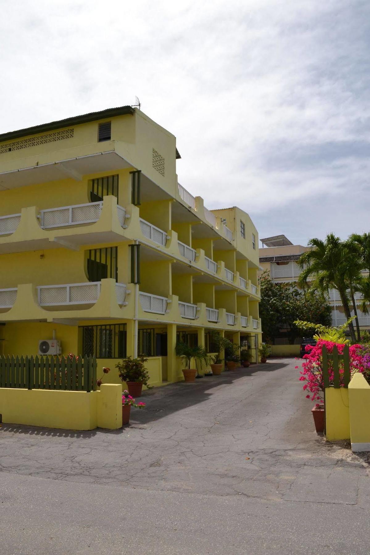 Meridian Inn Κράιστ Τσερτς Εξωτερικό φωτογραφία